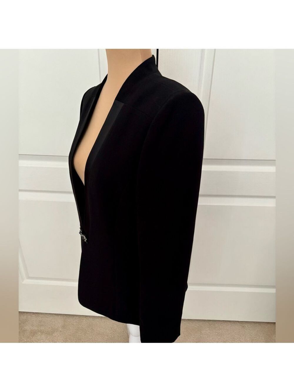 Tahari by Arthur S. Levine Luxe Black Rhinestone Blazer – Size 8 - Picture 4 of 12